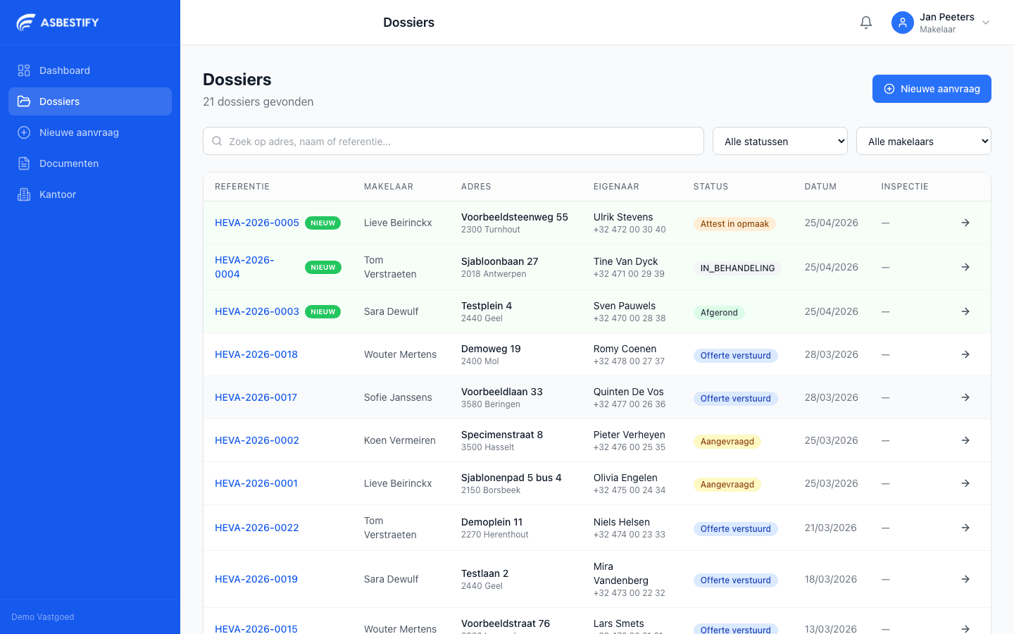 Dossier-lijst met filtering op status, makelaar en zoekfunctie